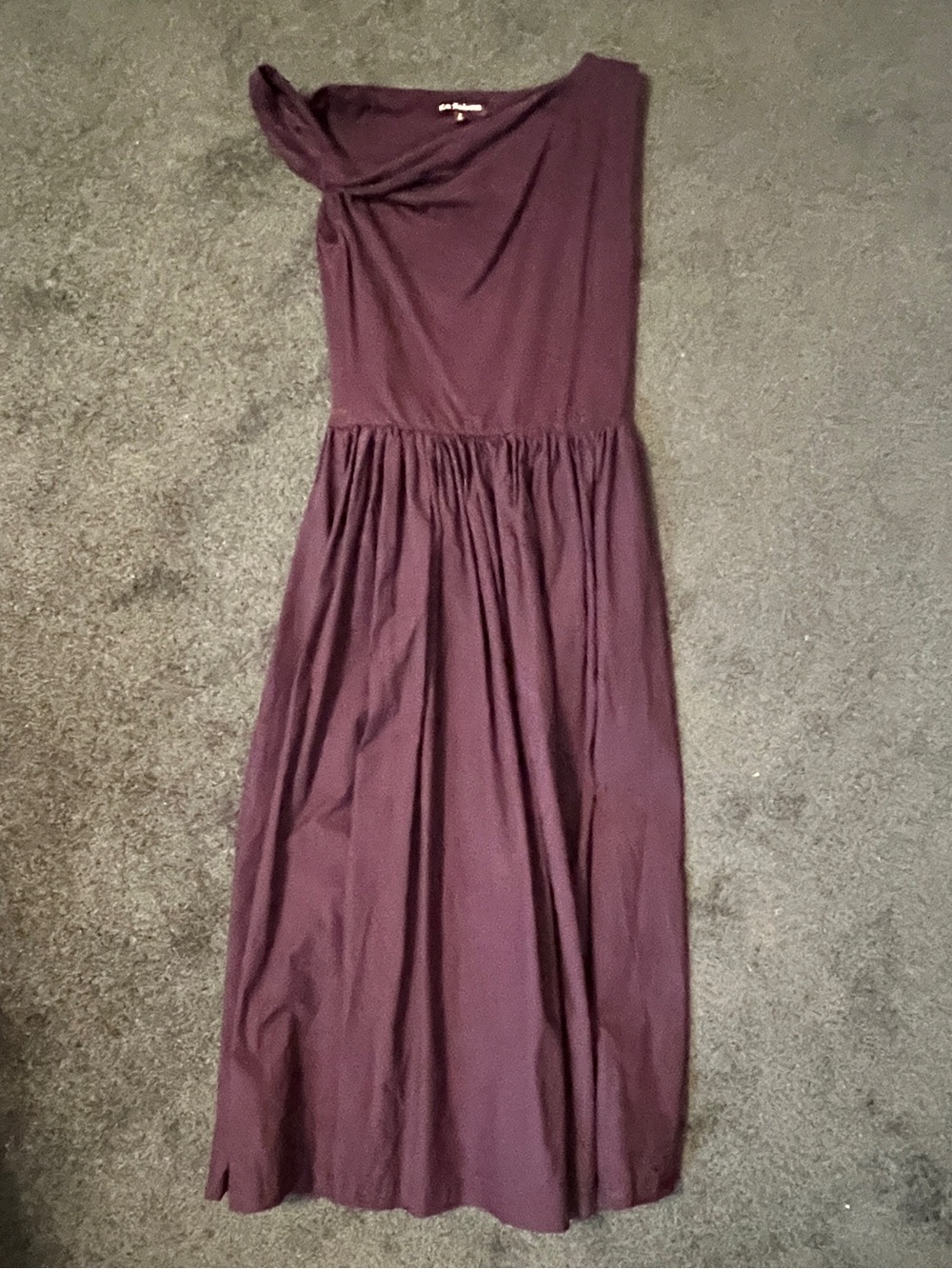 Women’s Sleeveless Midi Dress in Plum